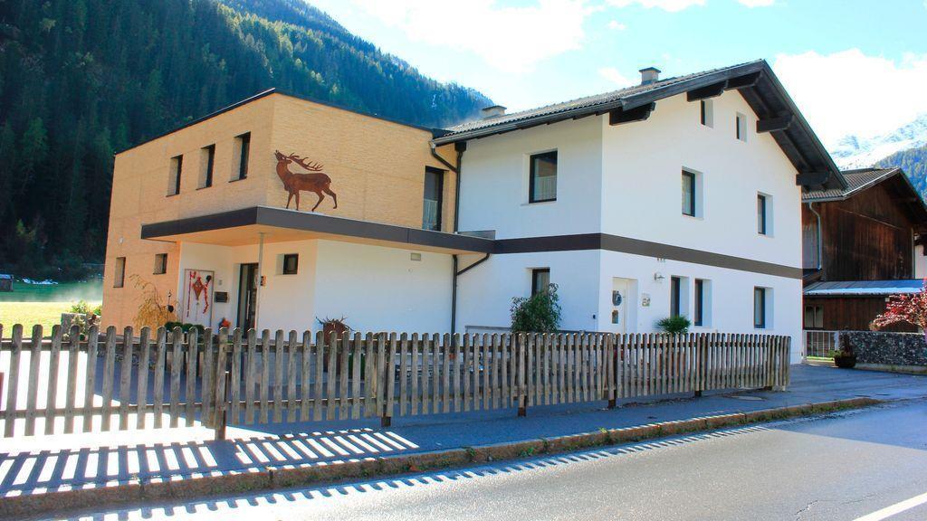 Haus Alpenglueck Kaunertal Exterior foto